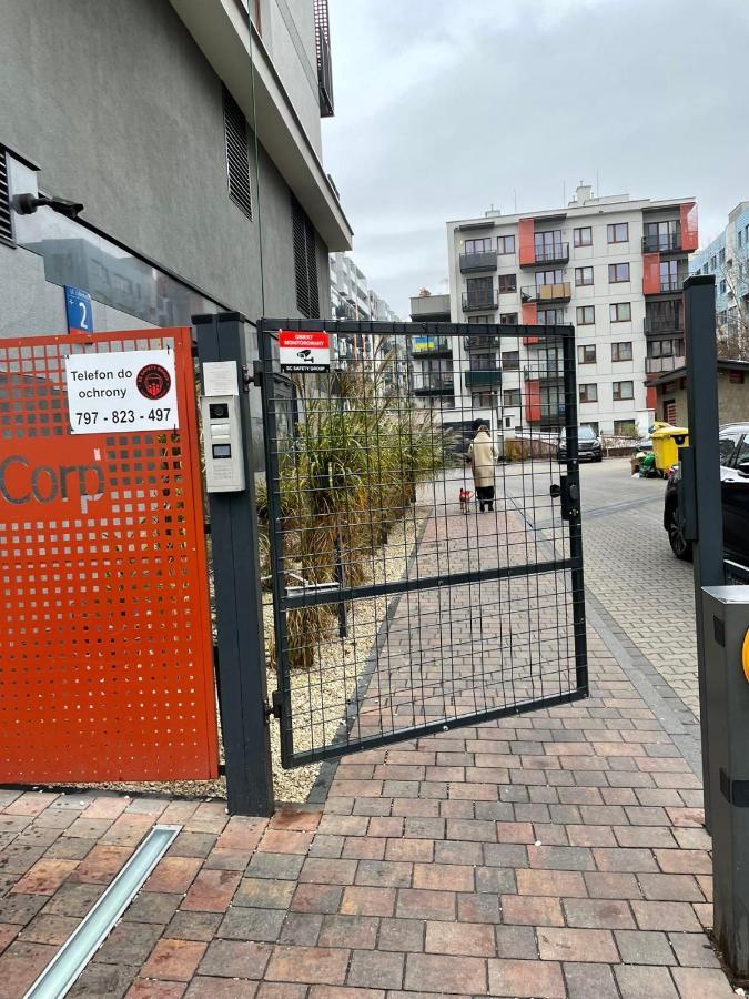 Cybernetyki2 Street Inn Near Airport Warsaw Exterior photo