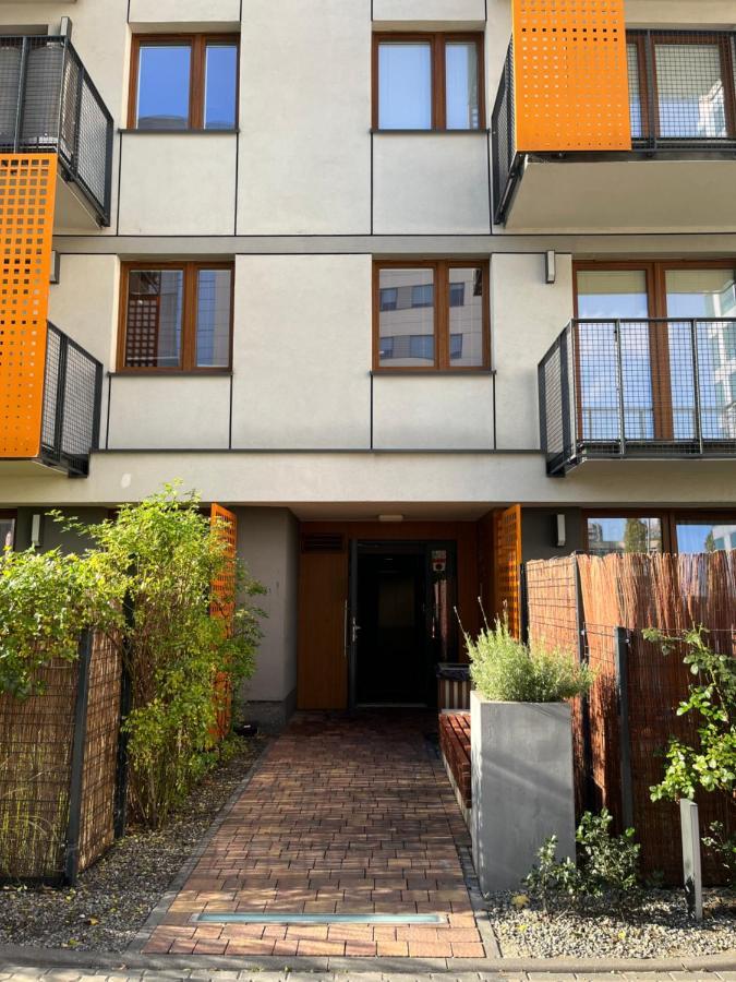 Cybernetyki2 Street Inn Near Airport Warsaw Exterior photo